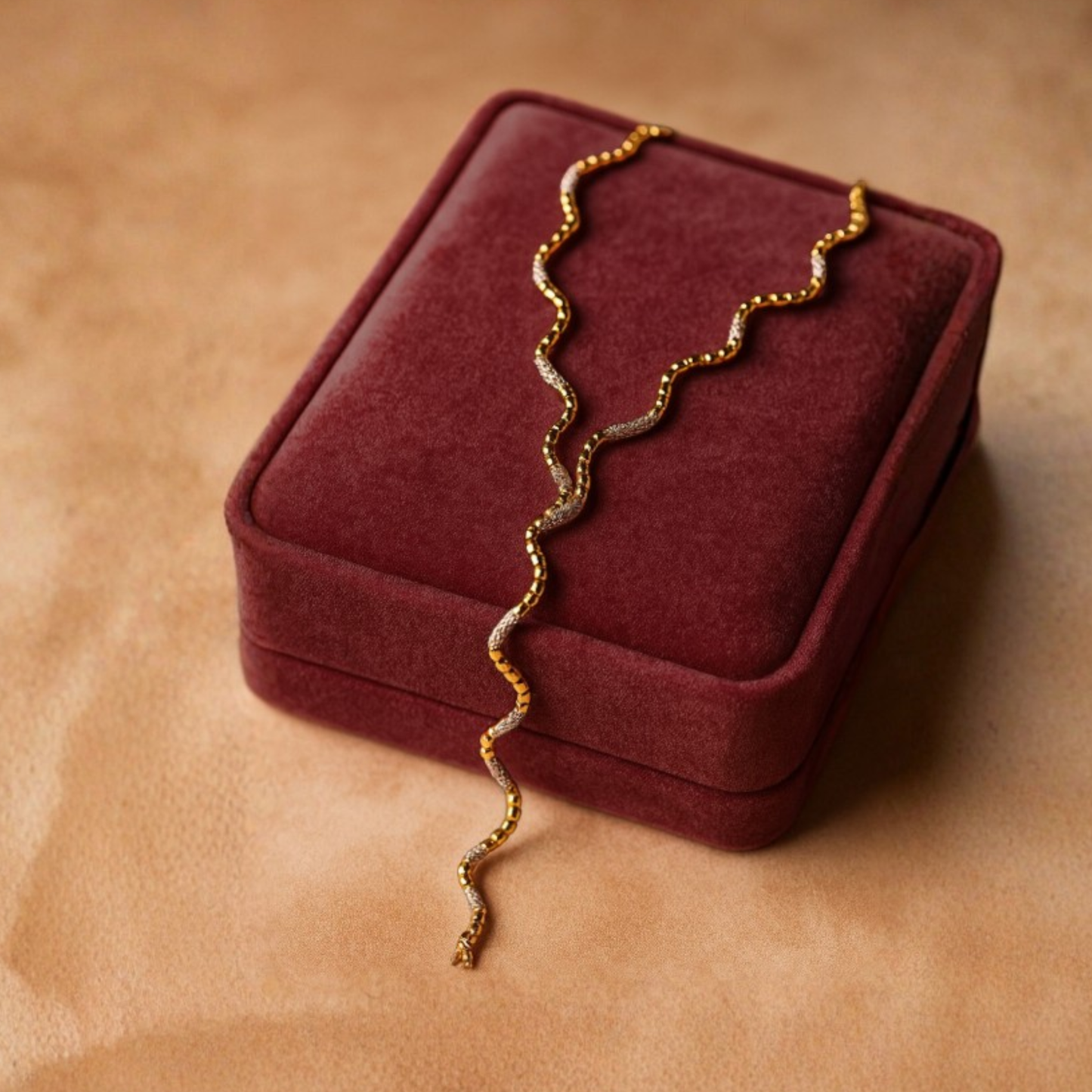 Magnetic Wave Necklace